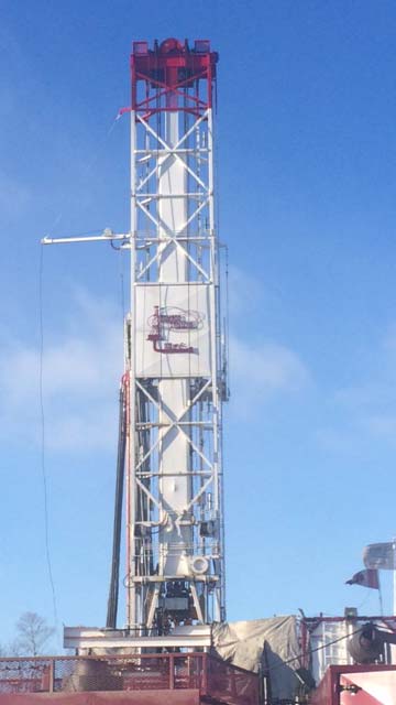 Rig #5 - Tempco's tallest rig Rig #5 - 270,000 capacity